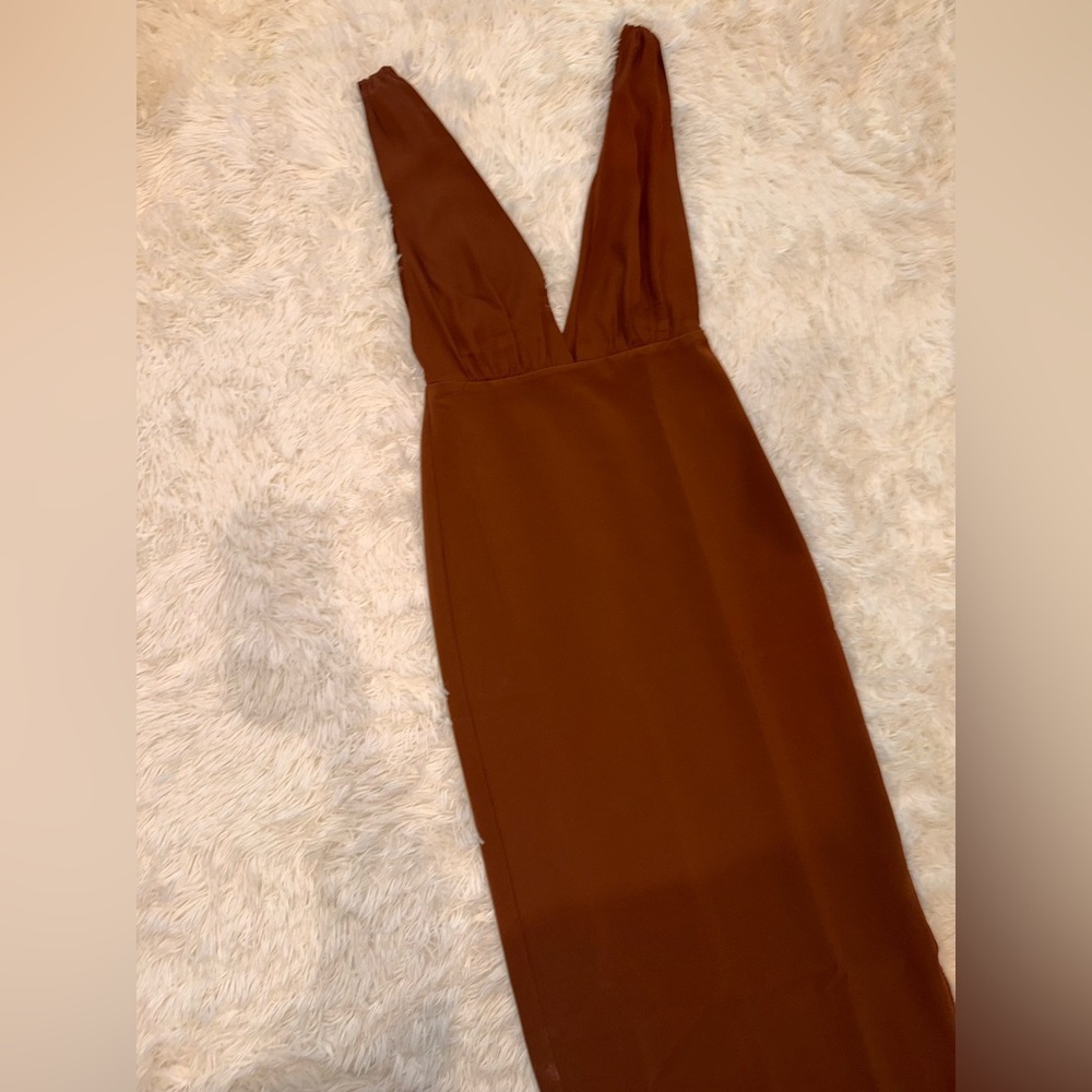 NEW Reformation Velda Deep V sleeveless midi Dress Brown Size 6 - Picture 4 of 9